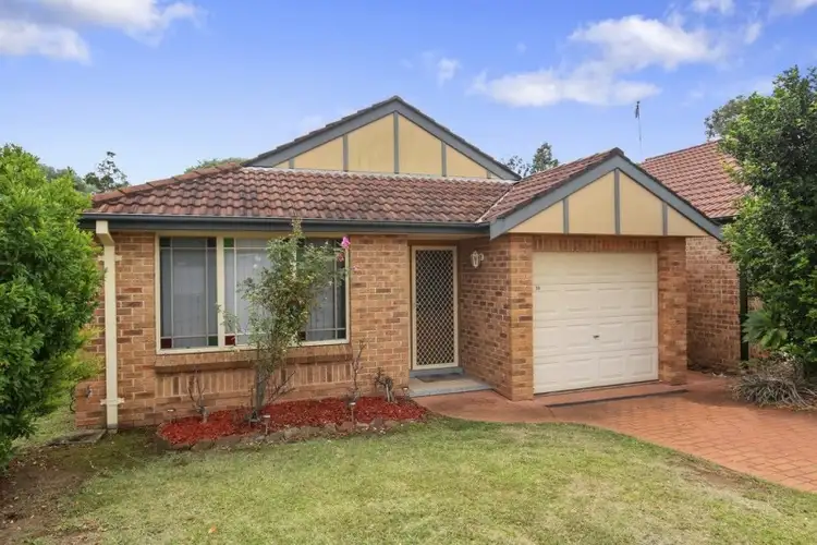 35 Como Court, Wattle Grove NSW 2173