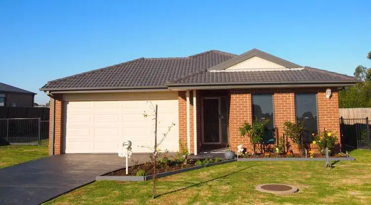 Main view of Homely house listing, 16 McKimmie Court, Bairnsdale VIC 3875