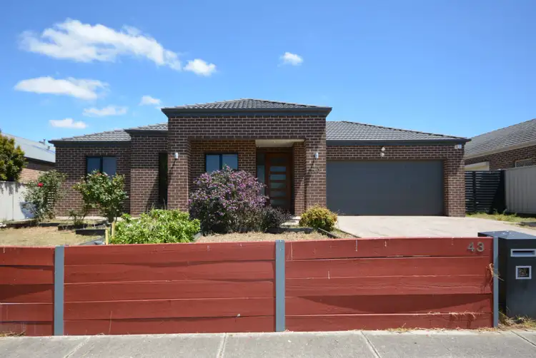 43 Tusmore Rise, Craigieburn VIC 3064