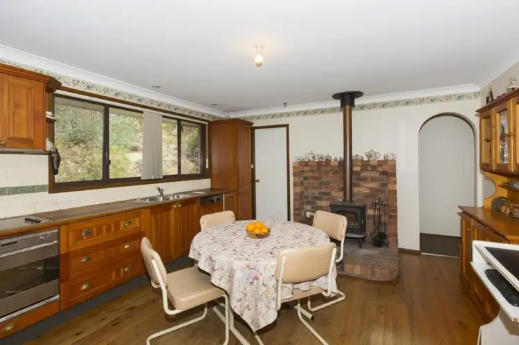 Second view of Homely house listing, 10 Tamara Road, Faulconbridge NSW 2776