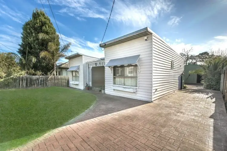 Second view of Homely house listing, 34 Heyington Avenue, Thomastown VIC 3074