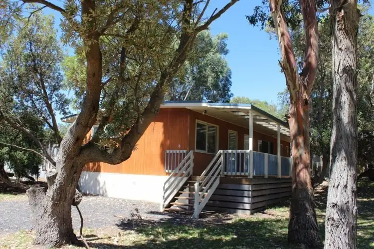 8 MARINE PARADE, Venus Bay VIC 3956