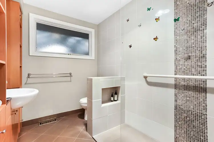 Sixth view of Homely house listing, 72 Bellara Drive, Mooroolbark VIC 3138