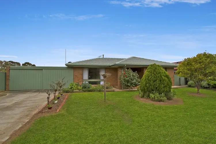 Main view of Homely house listing, 2 Graemar Court, Kangaroo Flat VIC 3555