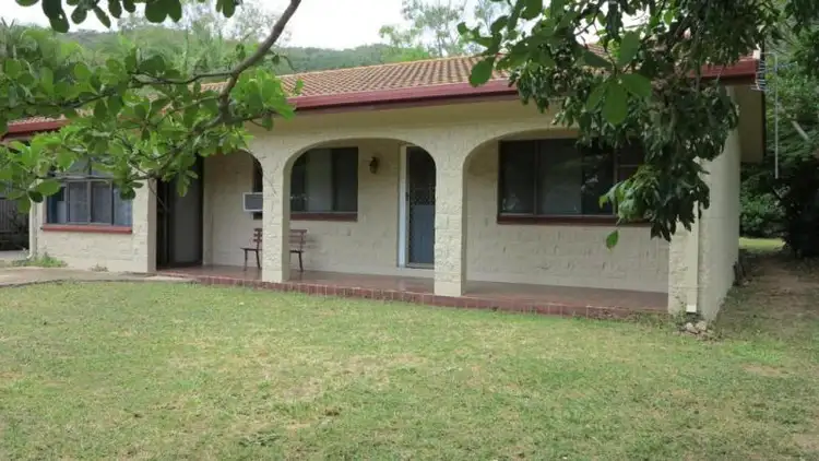 15 Mandalay Avenue Nelly Bay, Magnetic Island QLD 4819