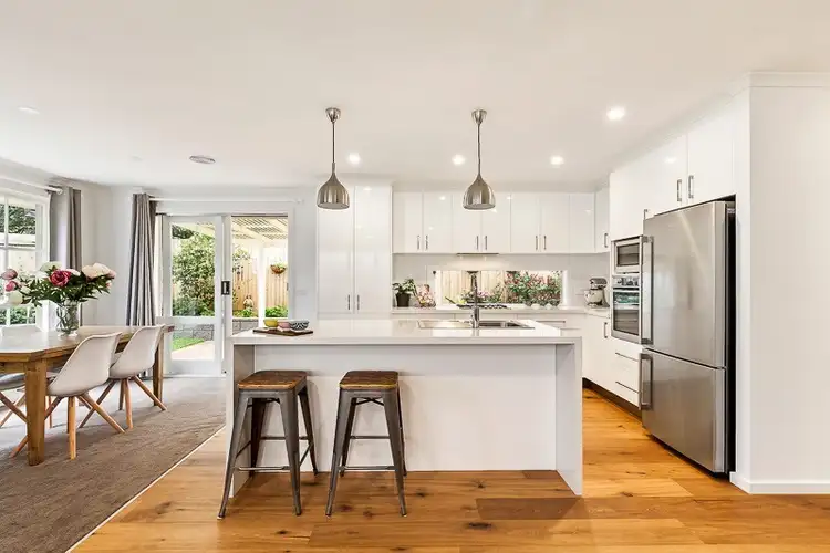 21 Ti Tree Grove, Mornington VIC 3931