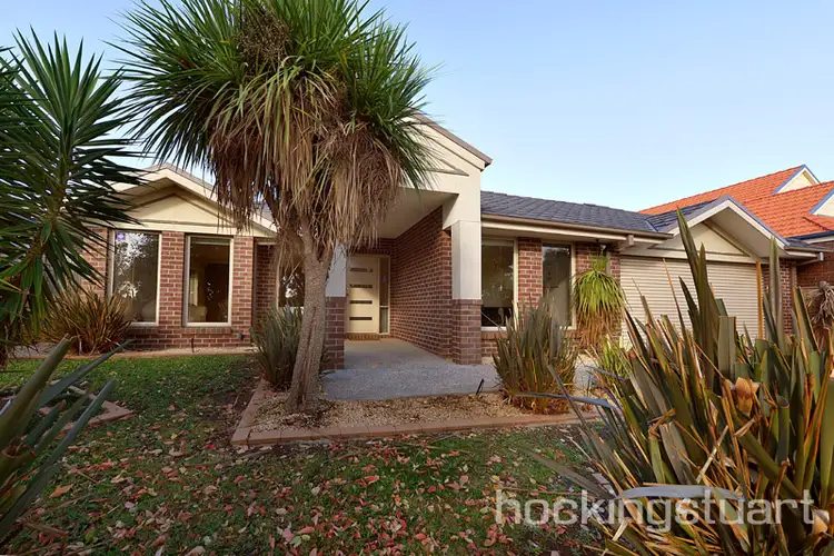 15 Cedarwood Crescent, Berwick VIC 3806
