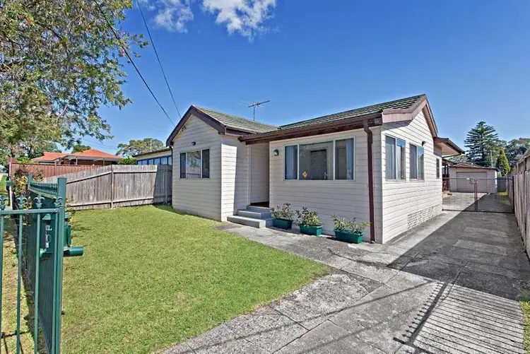 170 Arab Road, Padstow NSW 2211