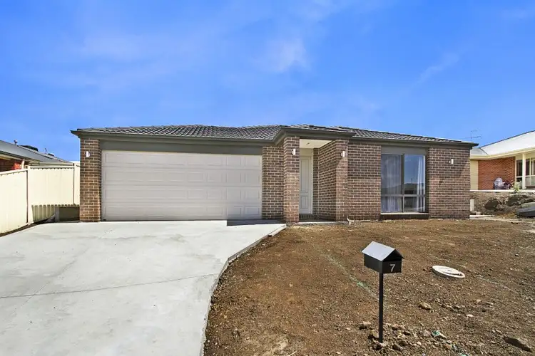 7 Chrystobel Way, Kilmore VIC 3764