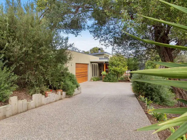 27 Allan Street, Blairgowrie VIC 3942
