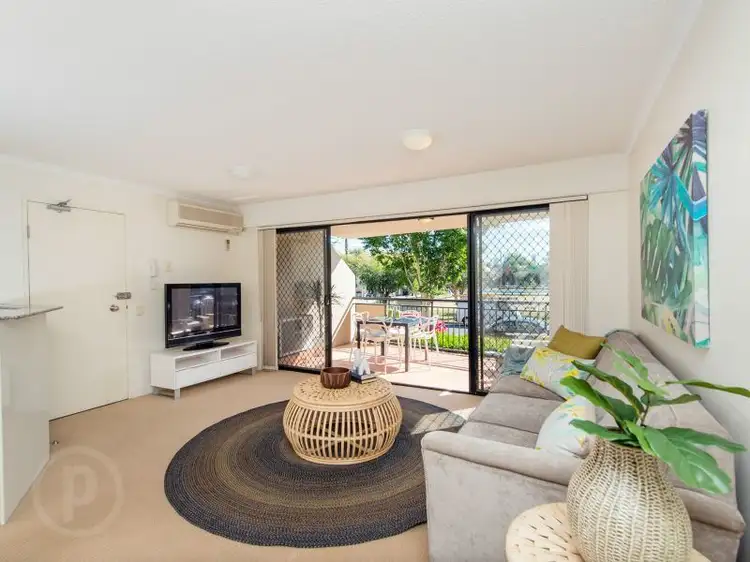 9/55 Harries Road, Coorparoo QLD 4151