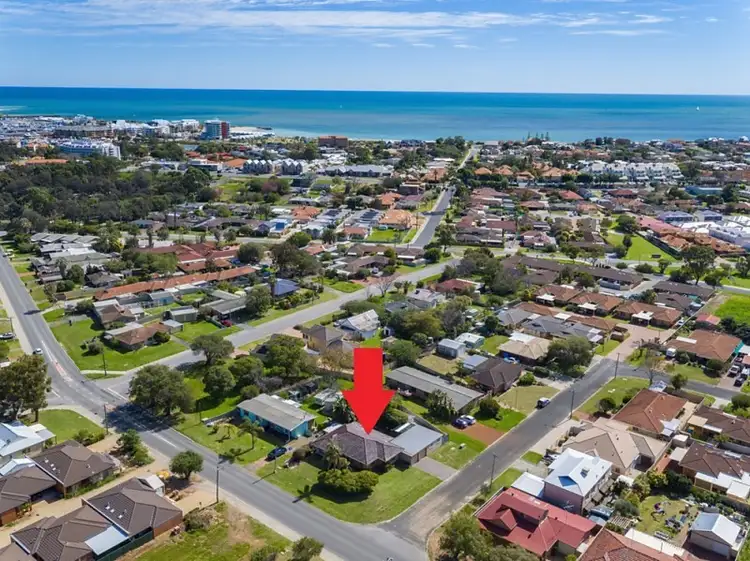 28 Peel Street, Mandurah WA 6210