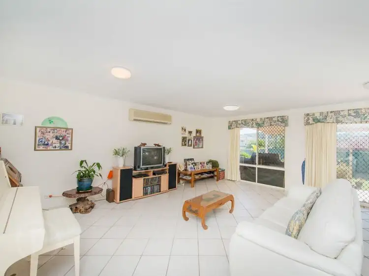 Fourth view of Homely house listing, 27 Braemar Place, Carindale QLD 4152