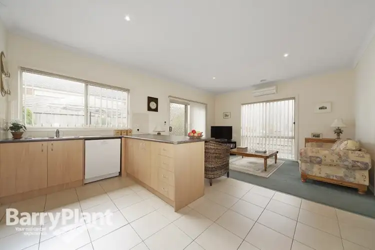 Fifth view of Homely house listing, 6 Kammich Court, Endeavour Hills VIC 3802