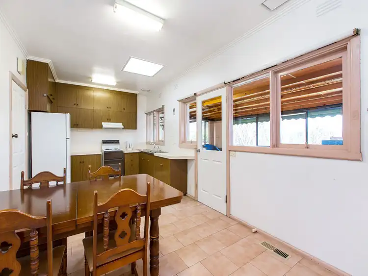 Sixth view of Homely house listing, 1 Vista Avenue, Mount Waverley VIC 3149