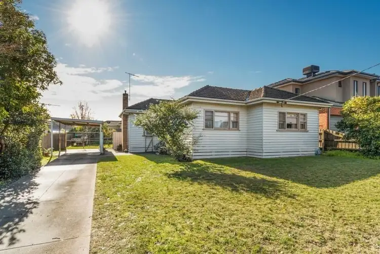 11 Claudel Street, Oakleigh East VIC 3166