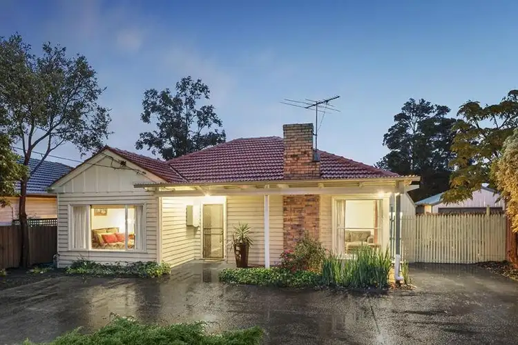 316 Grimshaw Street, Watsonia North VIC 3087