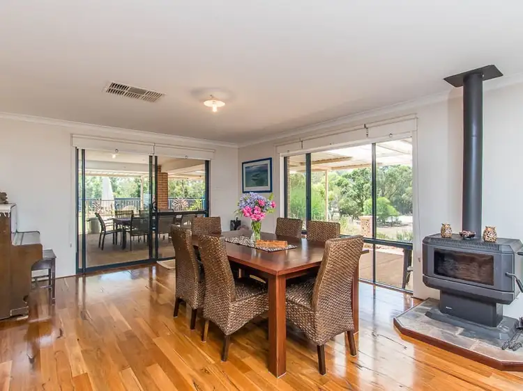 205 Wilkins Road, Mount Helena WA 6082