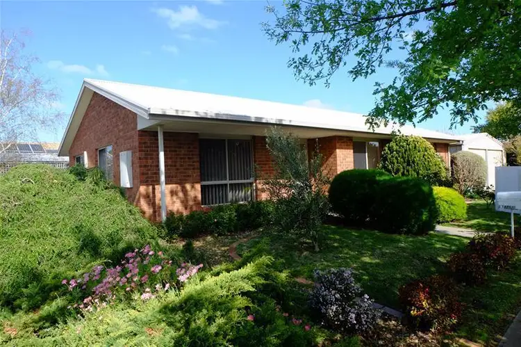 2 Tairua Place, Eastwood VIC 3875