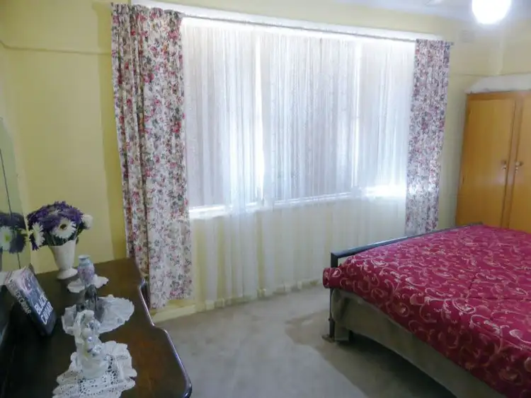 Sixth view of Homely house listing, 1 Langlands Street, Horsham, Horsham VIC 3400