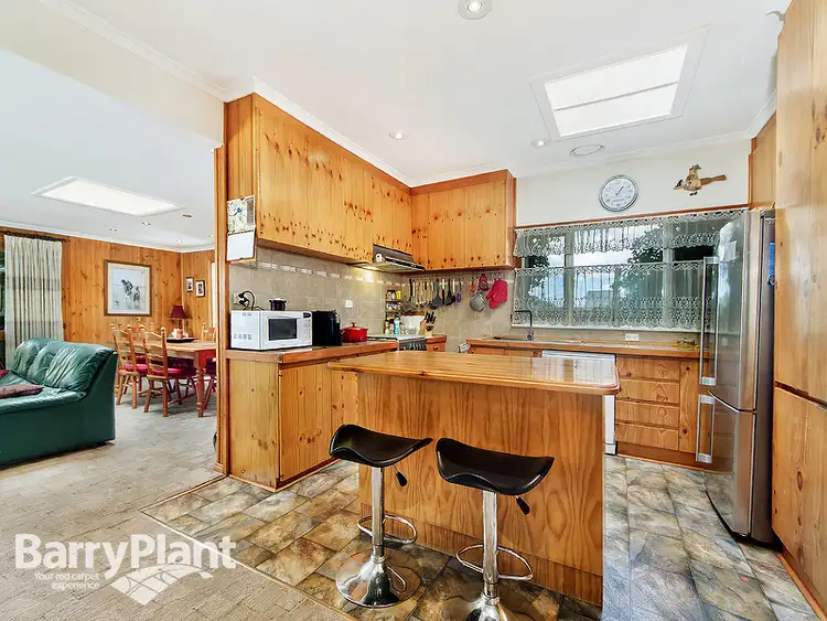 Fifth view of Homely house listing, 6 Millawa Avenue, St Albans VIC 3021