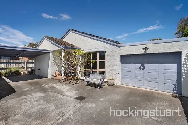 2/18 Langrigg Avenue, Edithvale VIC 3196