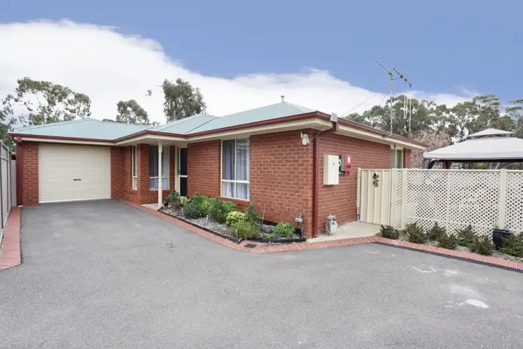 1/128 Lockwood Road, Kangaroo Flat VIC 3555