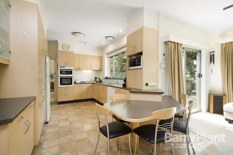 Fifth view of Homely house listing, 2 Rainbow Court, Mount Waverley VIC 3149