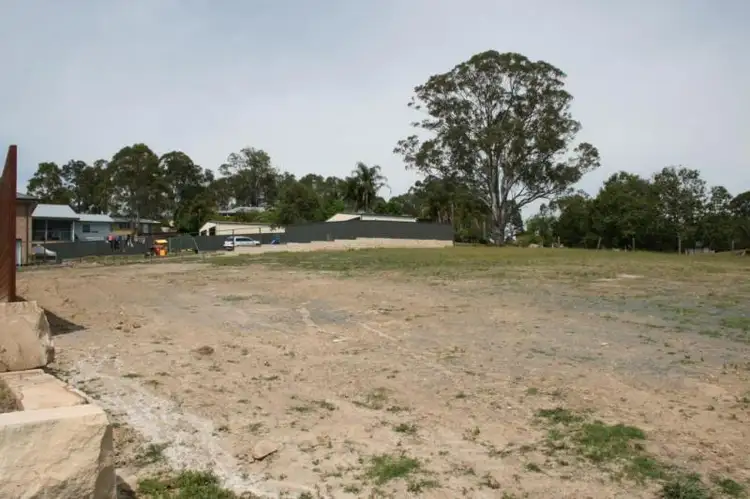 25 Rens Street, Dungog NSW 2420