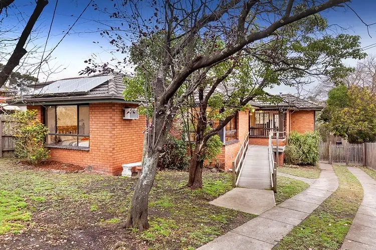 28 Olwen Street, Nunawading VIC 3131