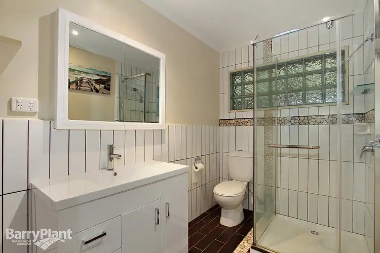 Fifth view of Homely house listing, 8 Sabre Court, Ferntree Gully VIC 3156