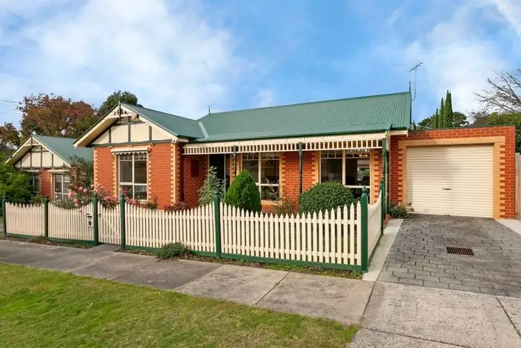 2/898 High Street Road, Glen Waverley VIC 3150