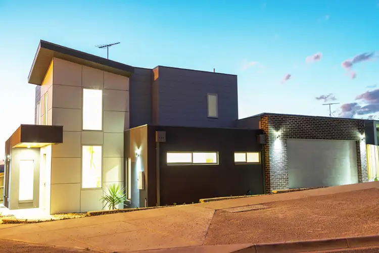 1/2 Floreat Avenue, Highton VIC 3216