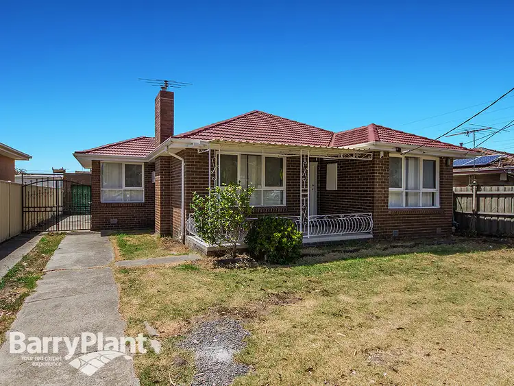 306 Station Road, St Albans VIC 3021