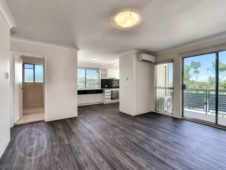 Main view of Homely unit listing, 8/6 Barlow Street, Clayfield QLD 4011