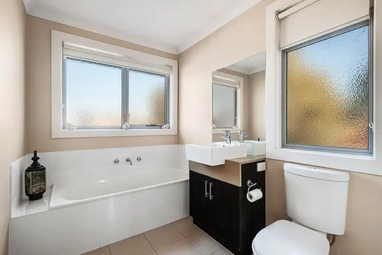 Fifth view of Homely townhouse listing, 2/34 Bamfield Road, Heidelberg Heights VIC 3081