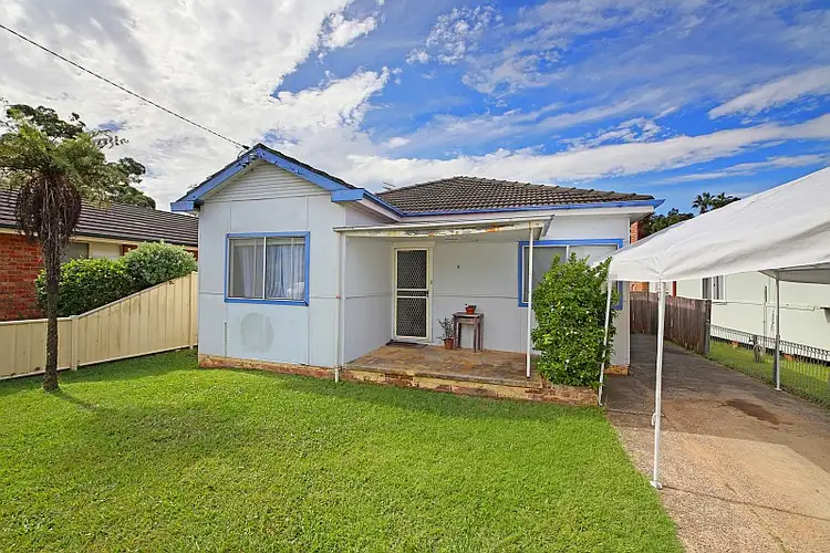 9 Bangalow Street, Ettalong Beach NSW 2257