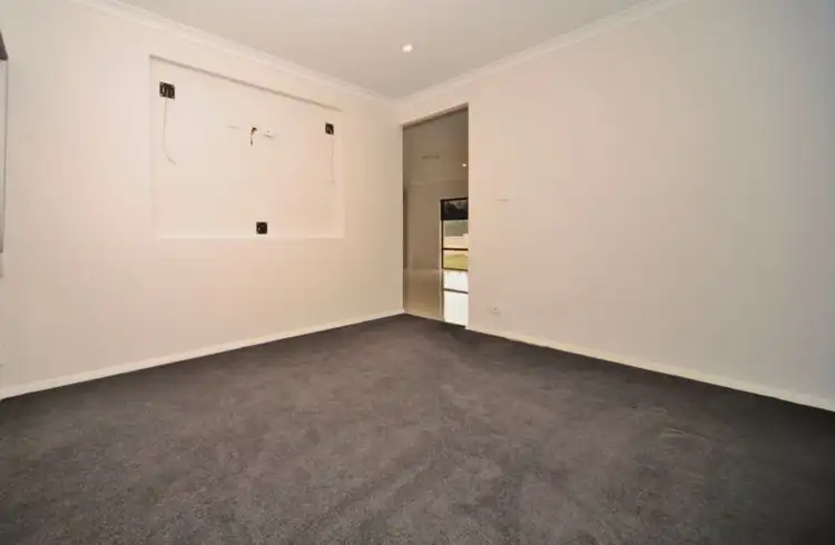 Seventh view of Homely house listing, 10 Kookaburra Close, Weston NSW 2326