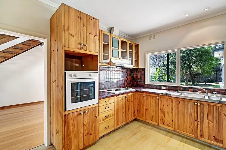 Sixth view of Homely house listing, 8 Yarmouth Street, Ringwood VIC 3134