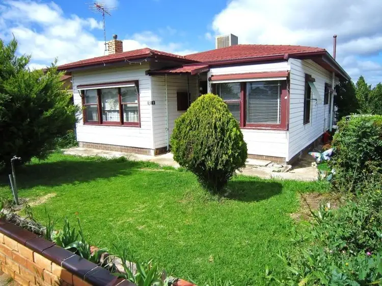 9 Smith Street, St Arnaud VIC 3478