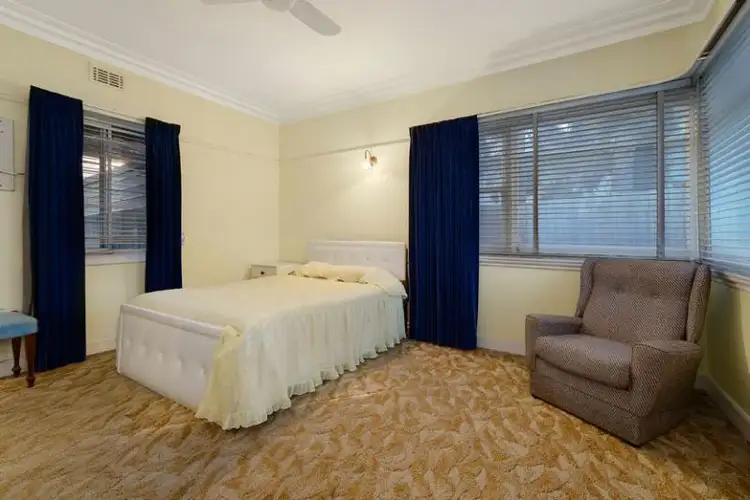 Fifth view of Homely house listing, 15 Reynolds Parade, Pascoe Vale South VIC 3044