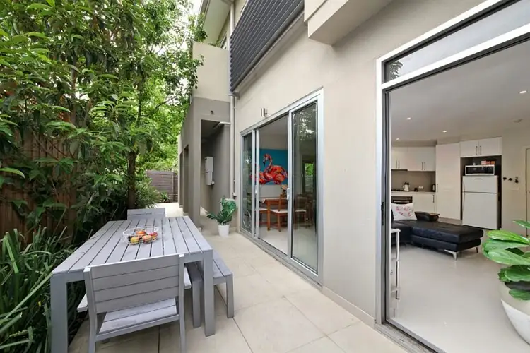 2/16-18 Dene Avenue, Malvern East VIC 3145