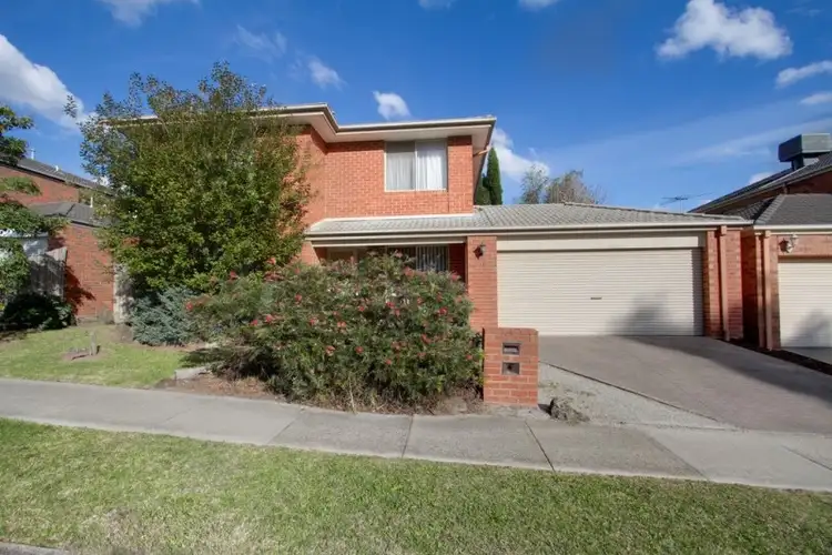 18 Monastery Close, Wantirna South VIC 3152