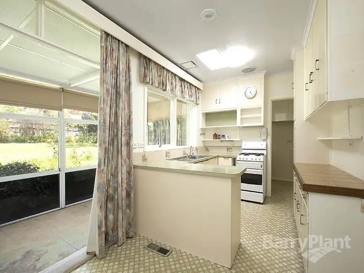 Sixth view of Homely house listing, 28 Lemana Crescent, Mount Waverley VIC 3149