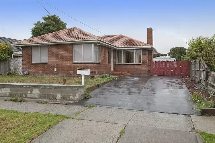 25 Mundaring Drive, Cranbourne VIC 3977