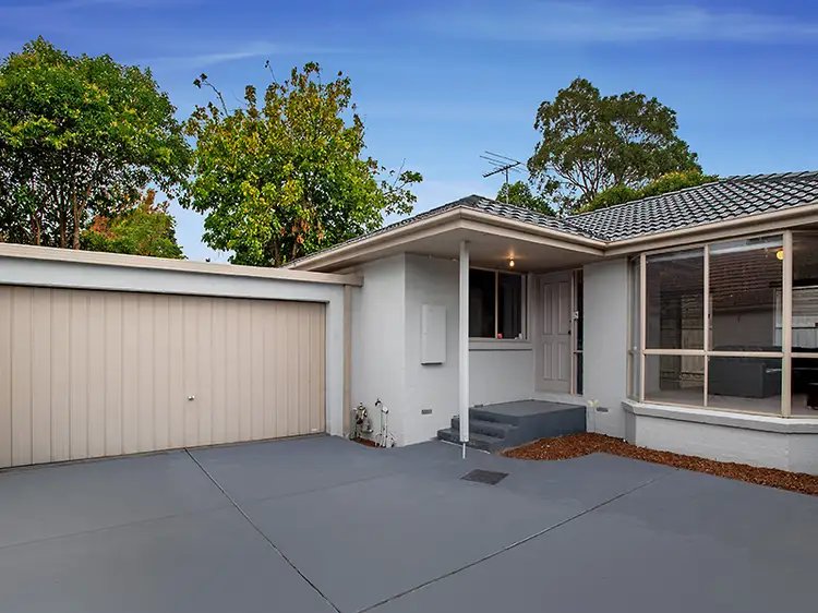 Main view of Homely unit listing, 2/22 Essex Street, Blackburn North VIC 3130