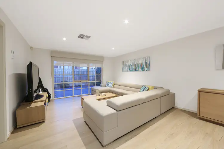 Fifth view of Homely house listing, 2 Lehhong Close, Rowville VIC 3178