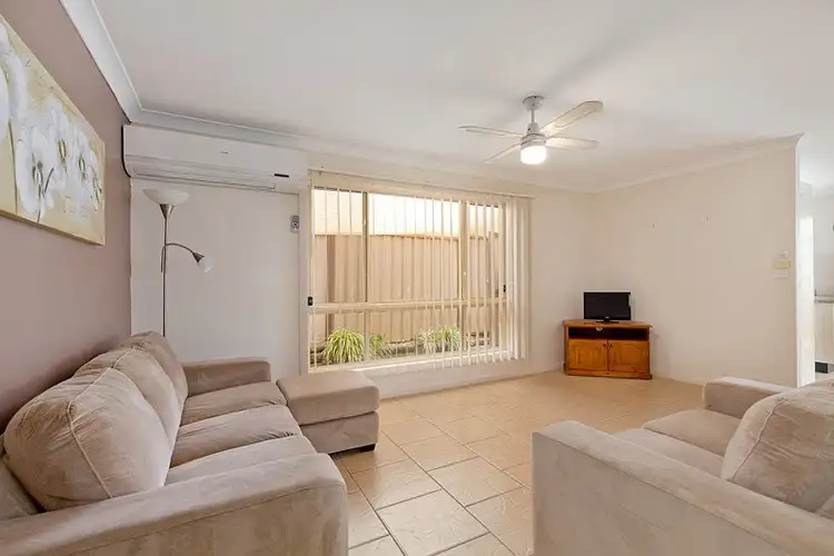 Second view of Homely semi-detached listing, 1/31 Harrow Rd, Cambridge Park NSW 2747