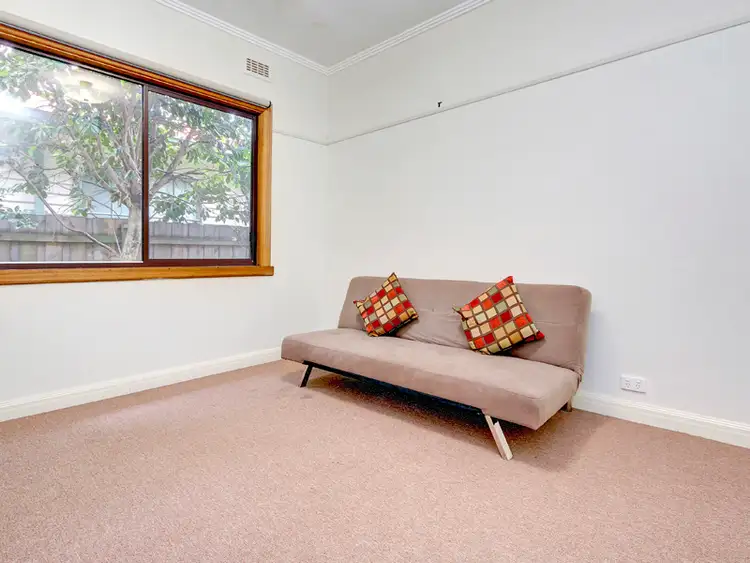 Sixth view of Homely unit listing, 5A Rosslyn Avenue, Seaford VIC 3198