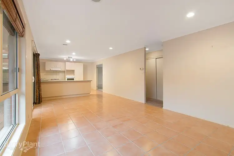 Second view of Homely house listing, 14 Retreat Circuit, Beaconsfield VIC 3807